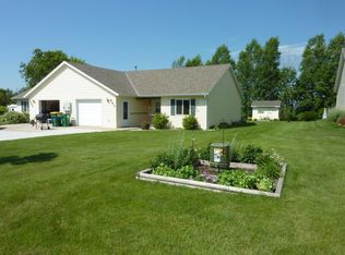 205 Poplar Ave, Lowry, MN 56349