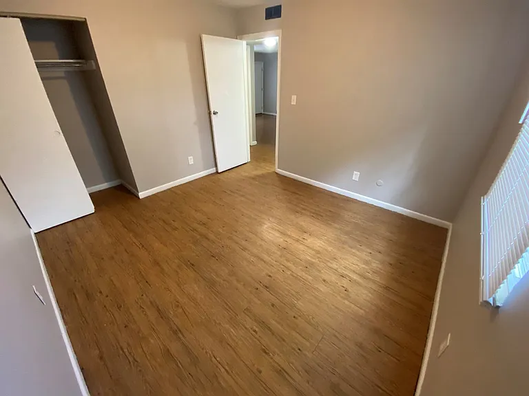 451 Alden Ave — Photo 22