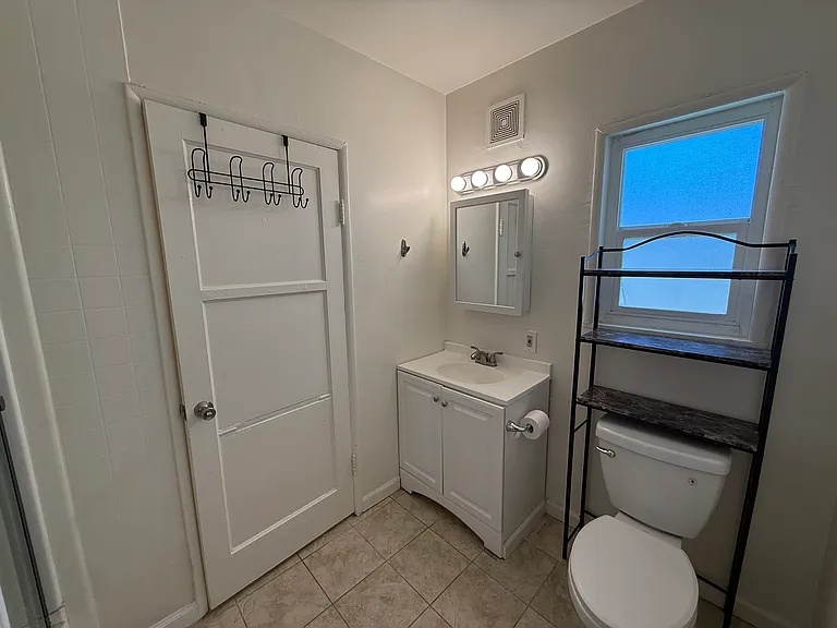 4285 1/2 Mobley Ave — Photo 10