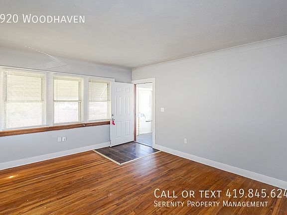5th image of 3920 Woodhaven Dr