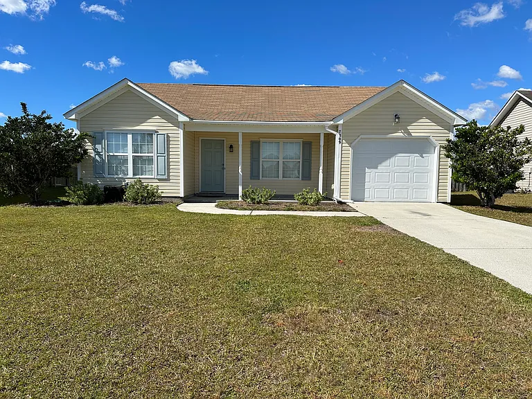 7209 Woodhall Dr — Photo 1