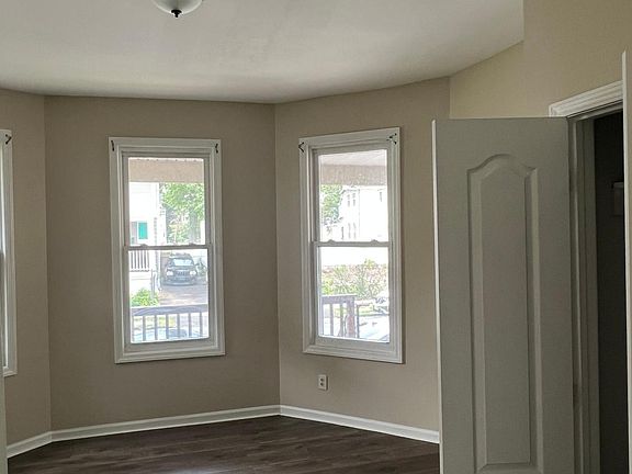 2nd image of 52 N 16th St Floor 1