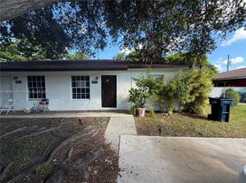 10621 SW 170th Ter, Miami, FL