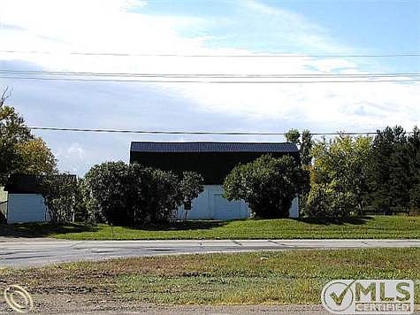 13880 Highland Rd (3).JPG