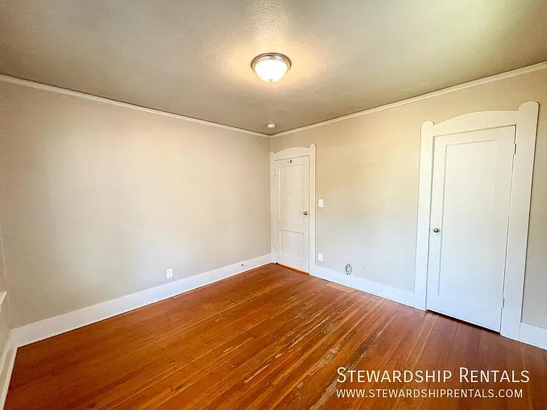 1745 Olive St — Photo 10
