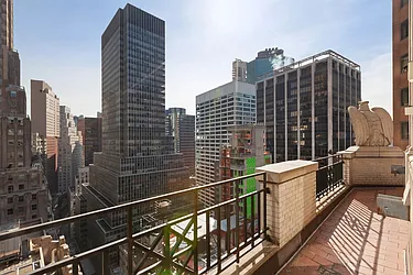 Rented by Pinnacle City Living