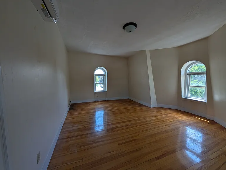 225 S Main St #301 — Photo 1