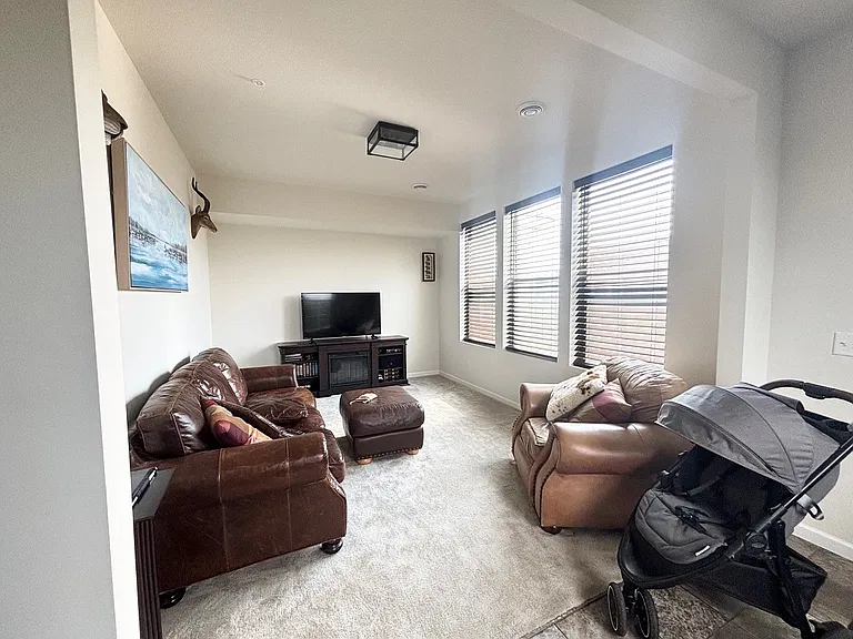 5136 Hampton St NE — Photo 23