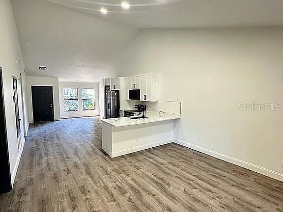 4th image of 9439 Lake Lotta Cir #9439
