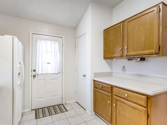 4th image of 605 Kelsie Cir