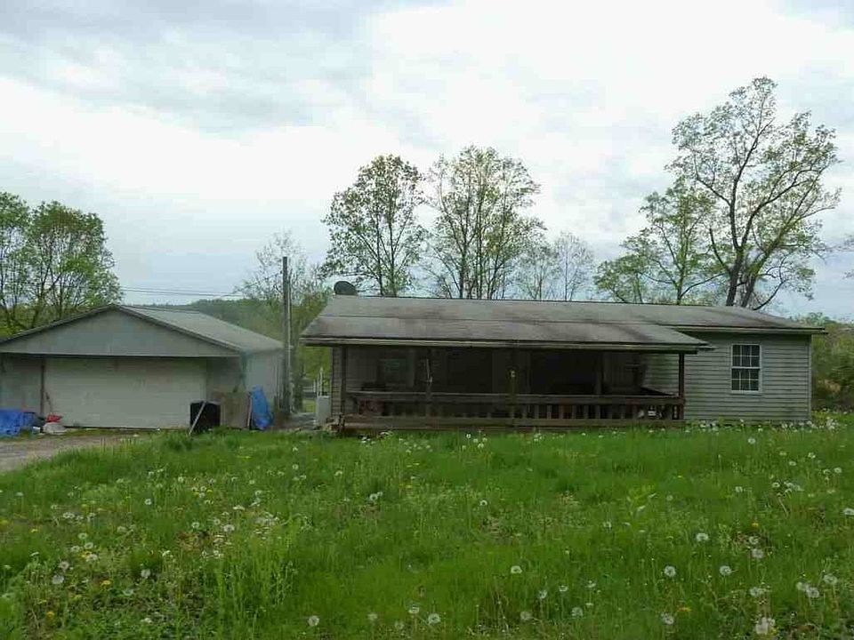 2nd image of 102 Titus Ave