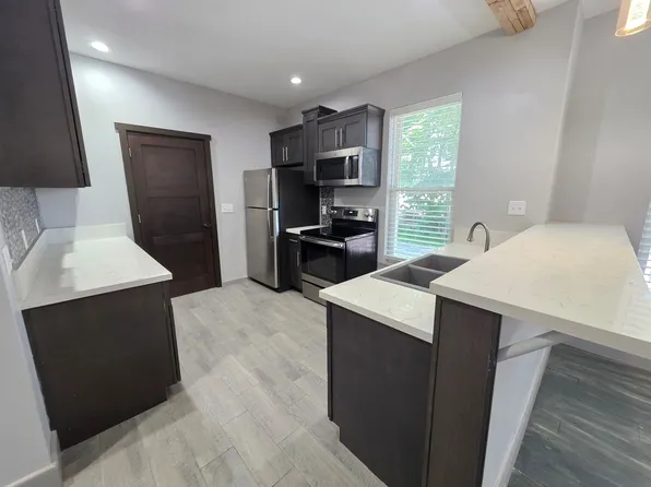 920 2nd Ave S - 922 2nd Ave S