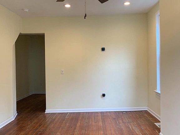 4th image of 315 W Winona St #1F