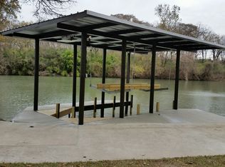 112 Erskine Ferry Rd, Seguin, TX 78155