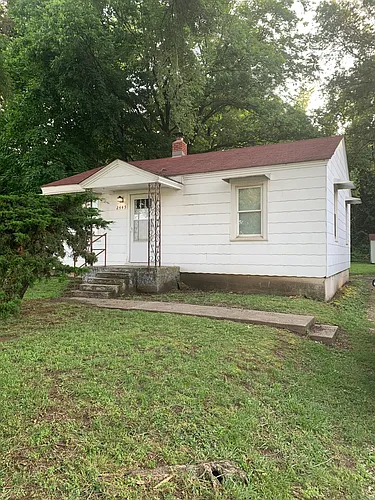 2445 N Benton Ave Photo 1