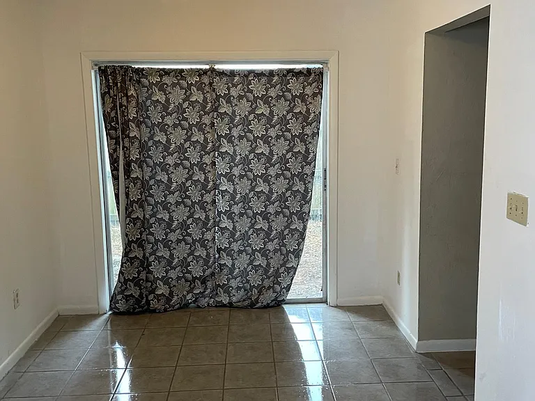 3204 SW 26th Ter #A — Photo 3