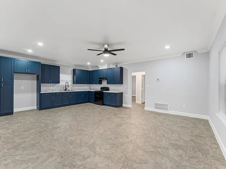 8221 Brockton St — Photo 2