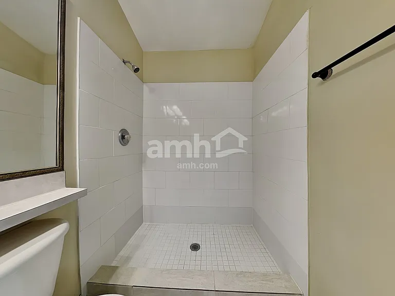 10431 Blackmore Dr — Photo 10