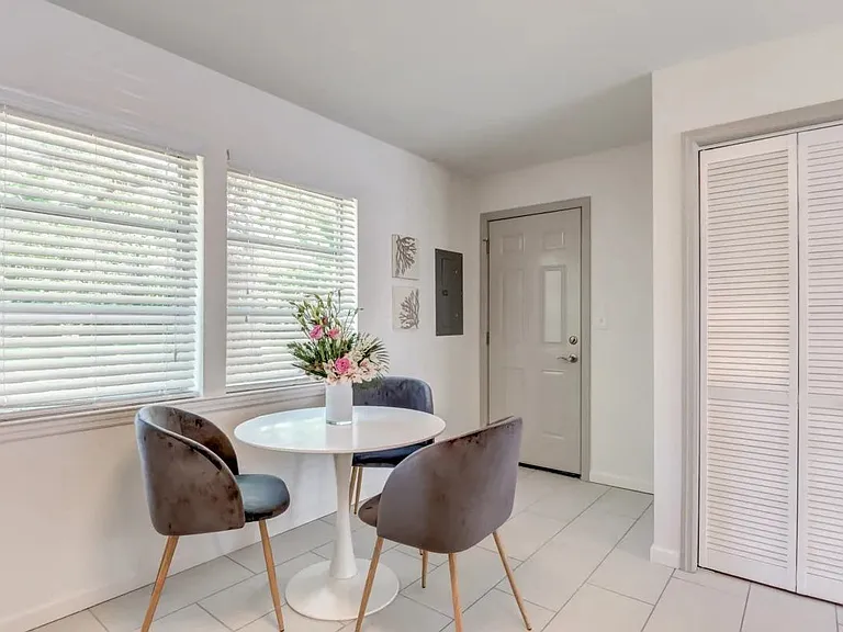 The V Apartments — Photo 4