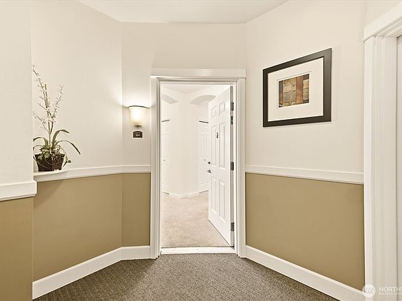 3rd image of 13301 SE 79th Place #C114
