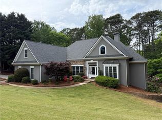 6608 Sweetwater Point, Flowery Branch, GA 30542
