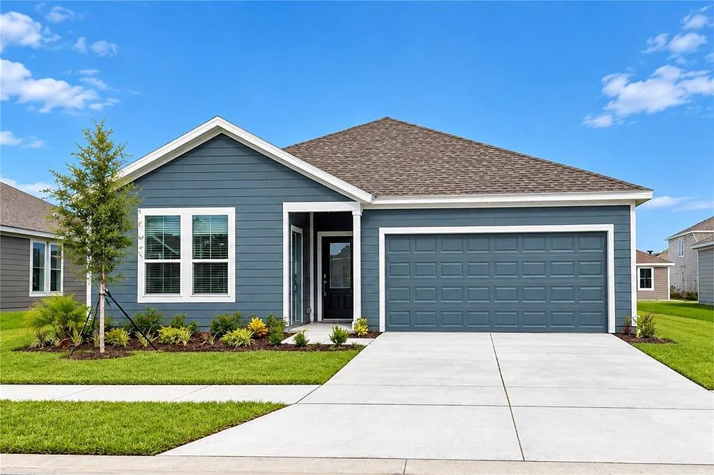 3 bed, 2.0 bath, 2366 sqft, $1,850 — Photo 1