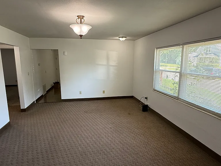 1000 Court St #1000 — Photo 2