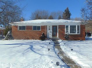 760 S Evergreen St, Plymouth, MI 48170