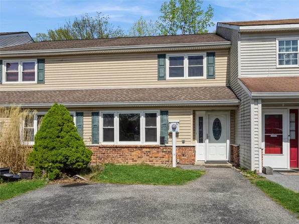 6 Coll Hollow Road, Poughkeepsie, NY 12601