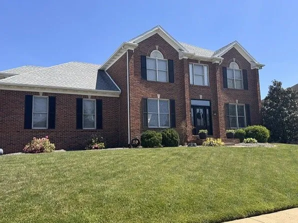 3166 Graceland Ct, Newburgh, IN 47630