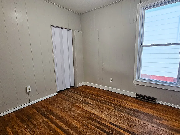 148-01 Plymouth St #1 — Photo 2