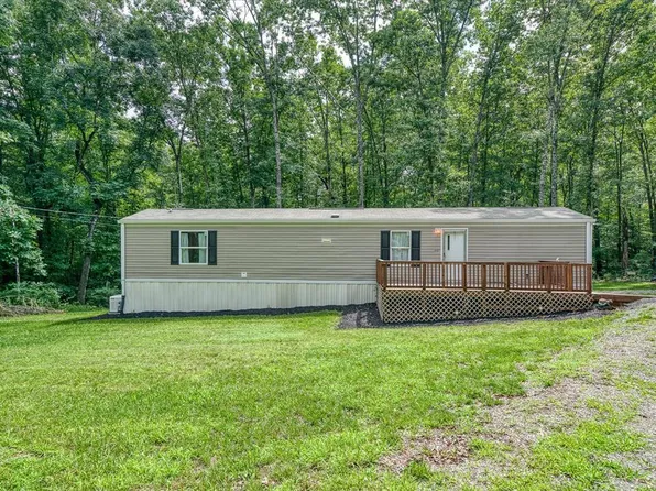 412 Chippewa Dr, Crossville, TN 38572
