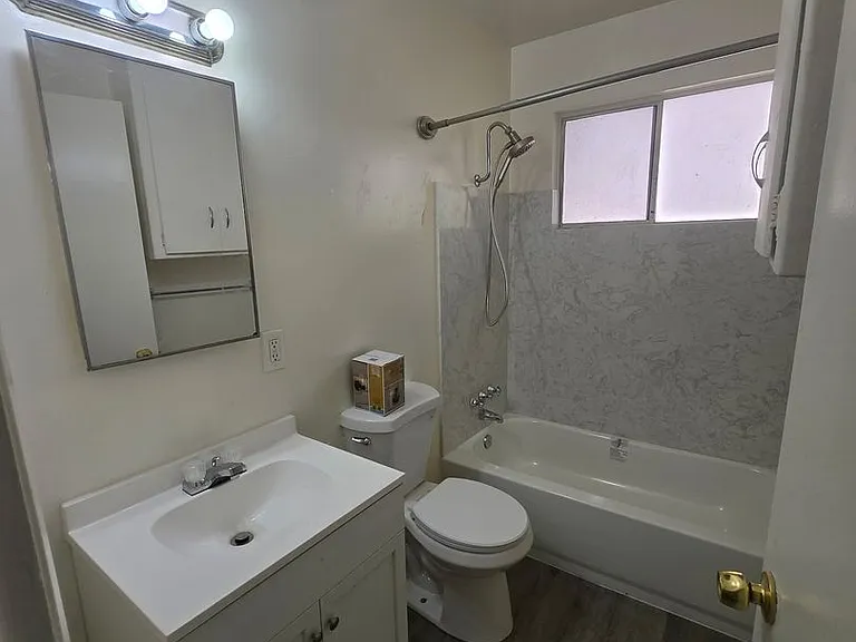 2615 D St #6 — Photo 16