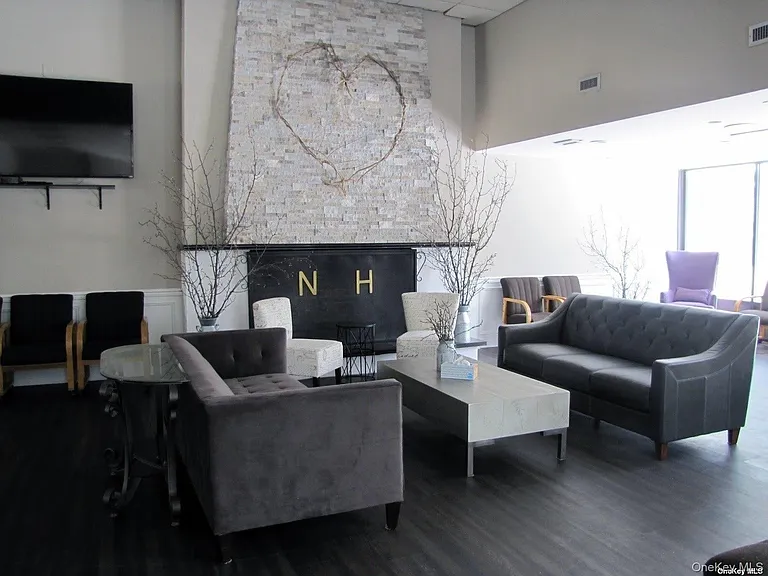 31 Richmond Blvd #1B — Photo 25