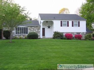 15 Chestnut Dr, Doylestown, PA 18901