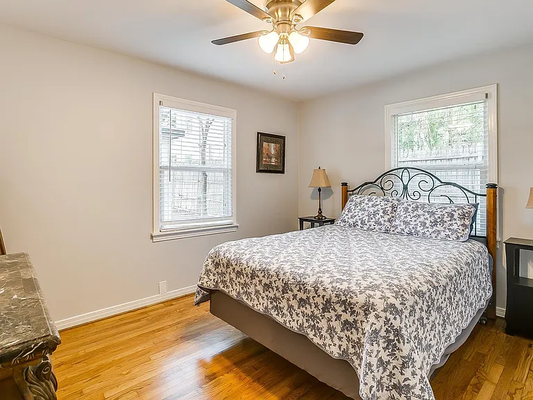 4704 Collinwood Ave — Photo 19