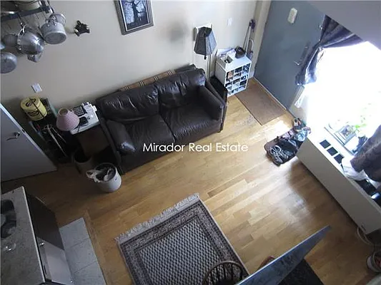 Rented by Mirador Real Estate | media 11