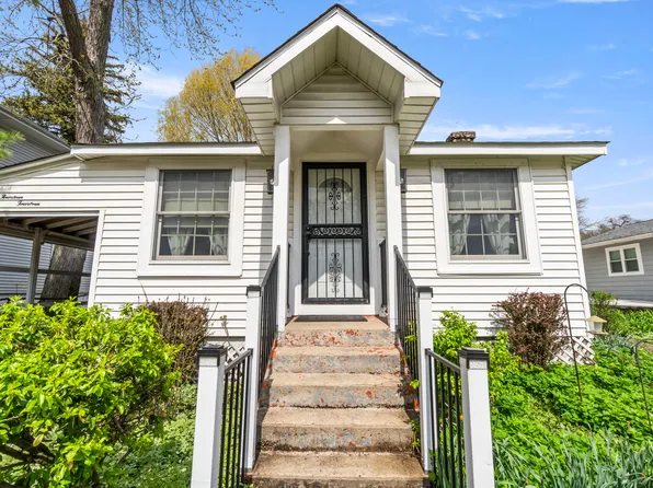 1414 N Harrison St, Algonquin, IL 60102