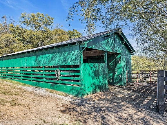 75th image of 2202 Darks Mill Rd