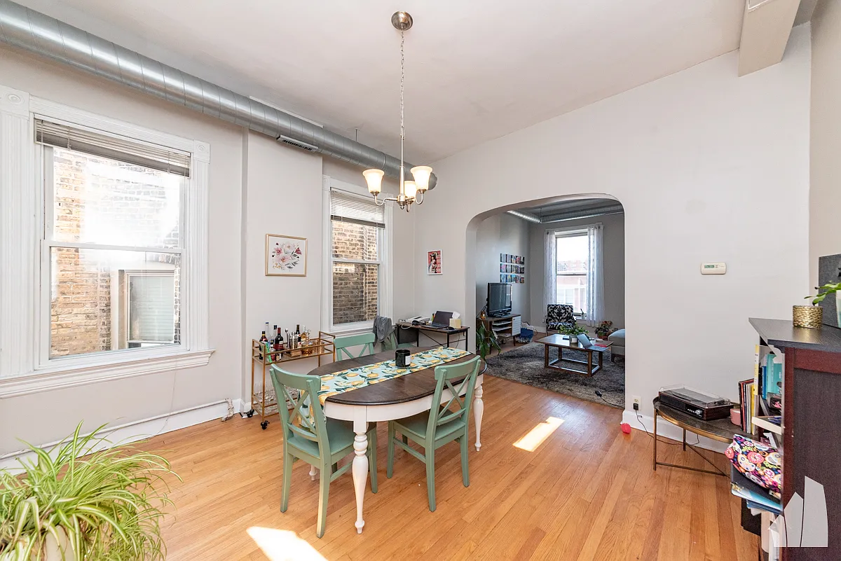3 bed, 1.0 bath, 1138 sqft, $2,650 — Photo 4