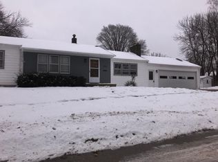 1435 Easton Ave, Waterloo, IA 50702