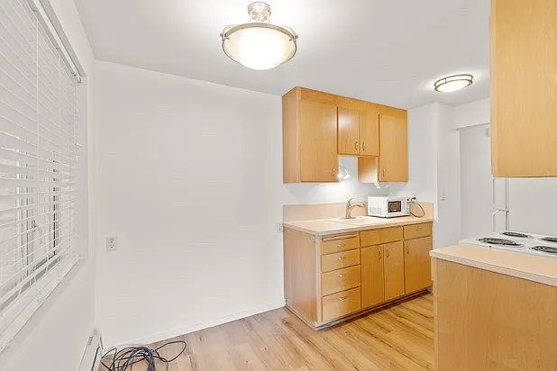 4745 18th Ave NE #4745 — Photo 1