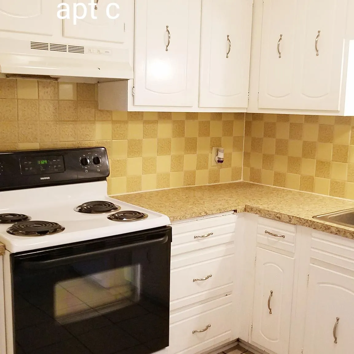 2 bed, 650 sqft, $550 — Photo 1