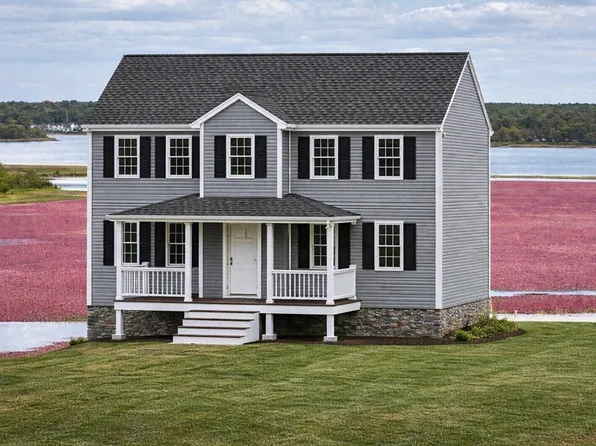 127 County Rd, Rochester, MA 02770