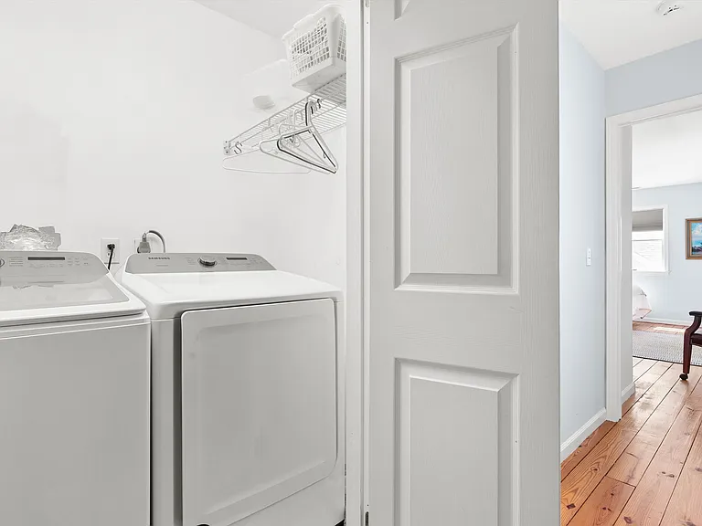 145 Sterling St — Photo 21
