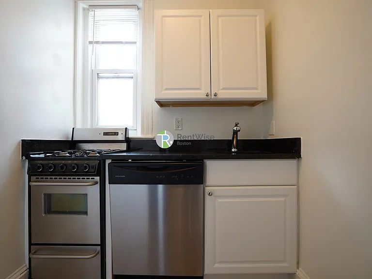 82 Brainerd Rd #19 — Photo 8