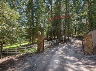 858 Red Cedar Ln, Sandpoint, ID 83864