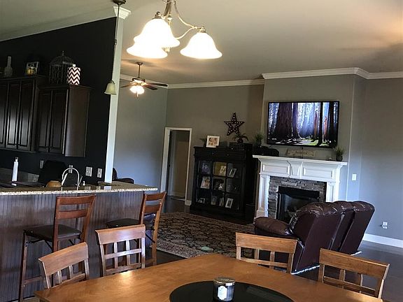 3rd image of 348 Northlake Dr
