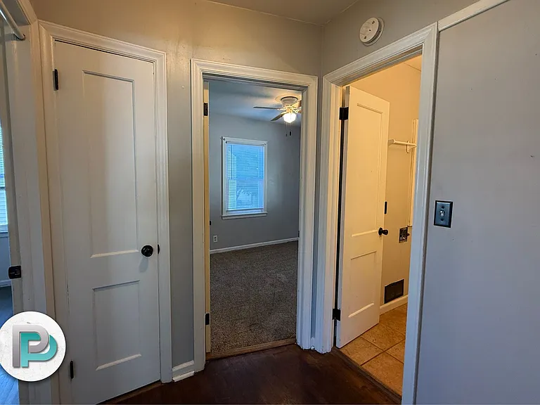 1544 N Hampshire Ave — Photo 6