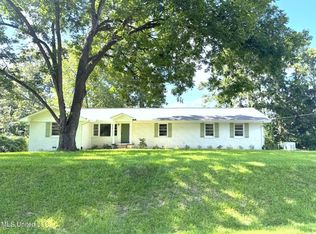 204 Hurricane Rd, Natchez, MS 39120